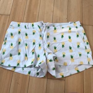 Old navy pineapple shorts